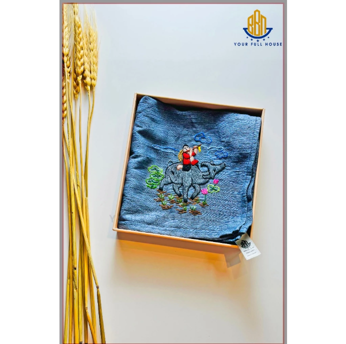 Khăn thêu tay cao cấp hình mục đồng chăn trâu thổi sáo